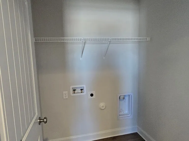 918 Uplands Ln — Photo 37