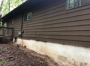 120 Sugar Hill Rd, Saylorsburg, PA 18353