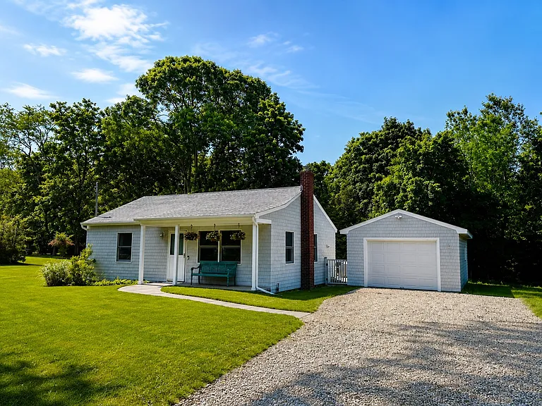 31 Bayberry Ln — Photo 11