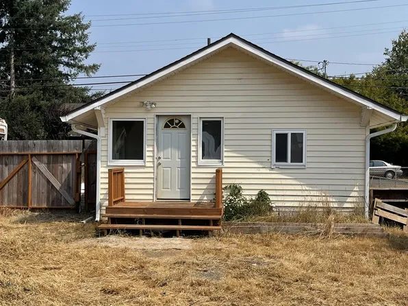 1223 N Collier St, Coquille, OR 97423