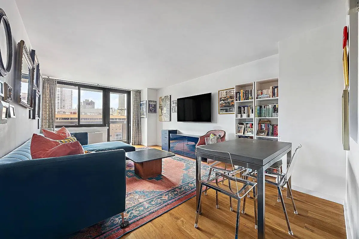 515 East 72nd Street — Photo 3