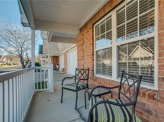 2nd image of 98 Alton Park Ln