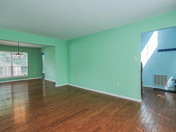 5th image of 145 E Mourning Dove Way