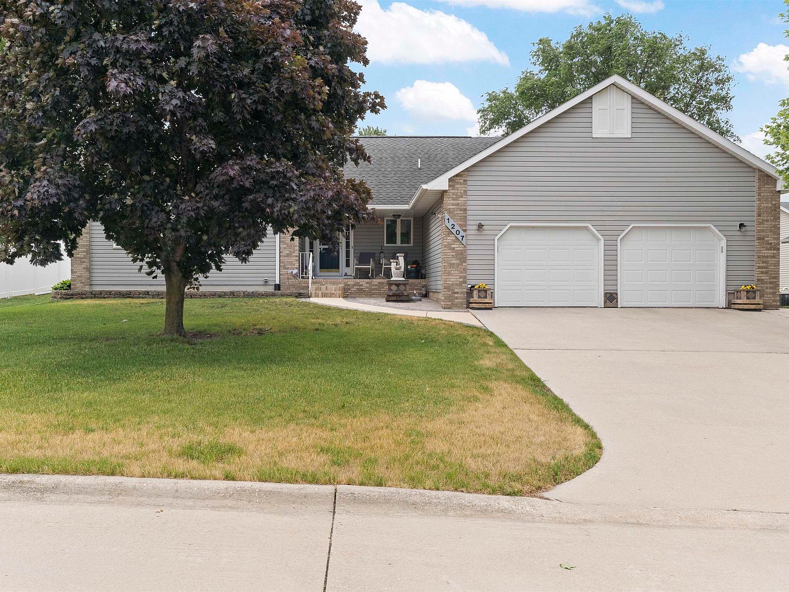 1207 6th St NE, Independence, IA 50644 MLS 20232598 Zillow