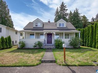 316 W 12th St, Port Angeles, WA