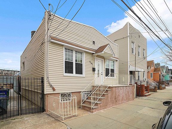 4th image of 61-07 56th St