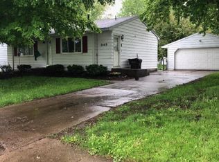 1445 Carol Lynne Dr, Lowell, MI 49331