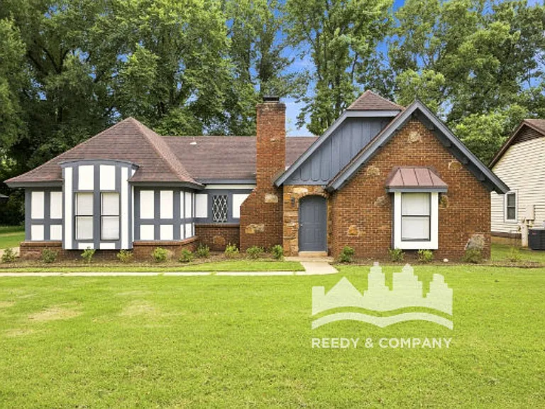 6213 Holly Park Dr — Photo 3
