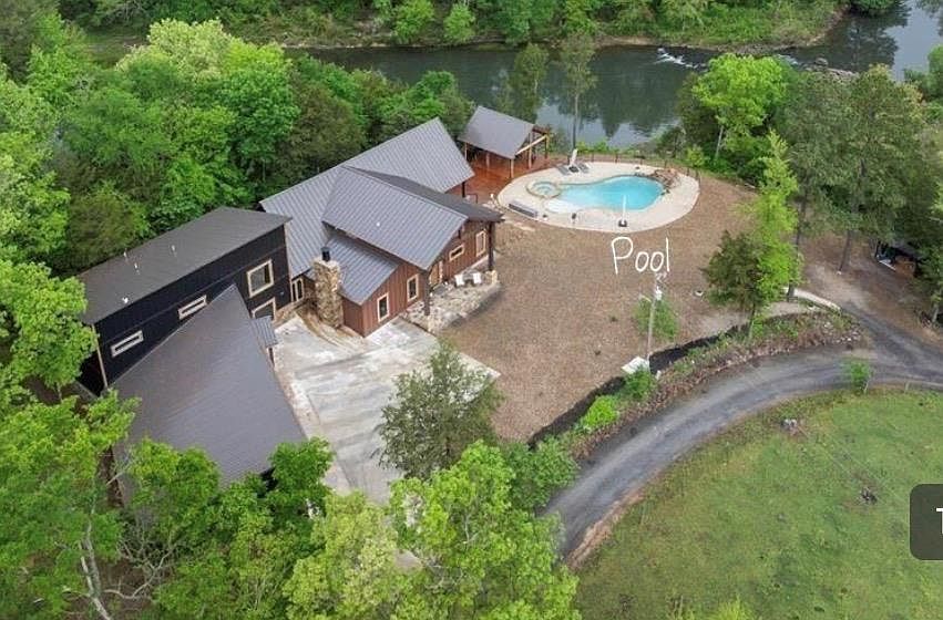 1st image of 499 Glover Rd