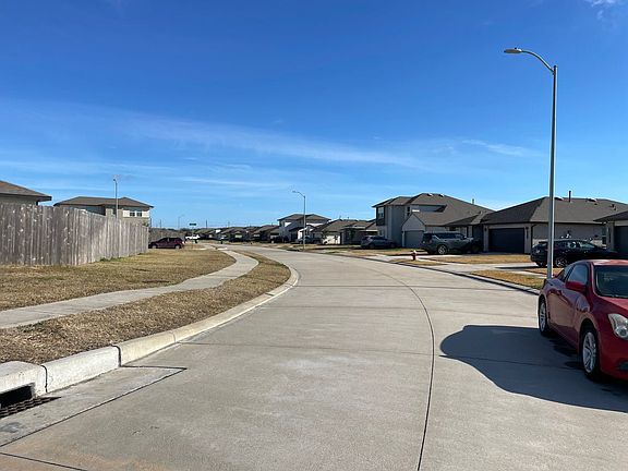 4th image of 41 Desert Spring Ln