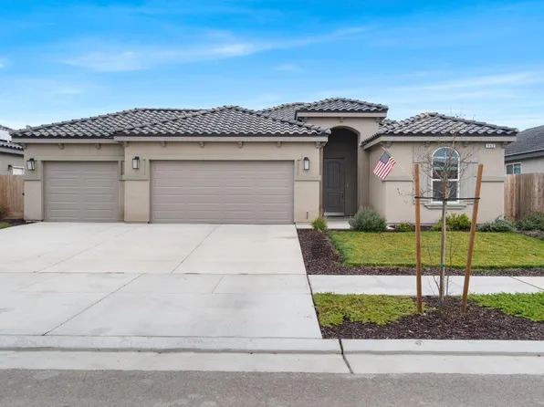 152 N Walnut Ave, Kerman, CA 93630