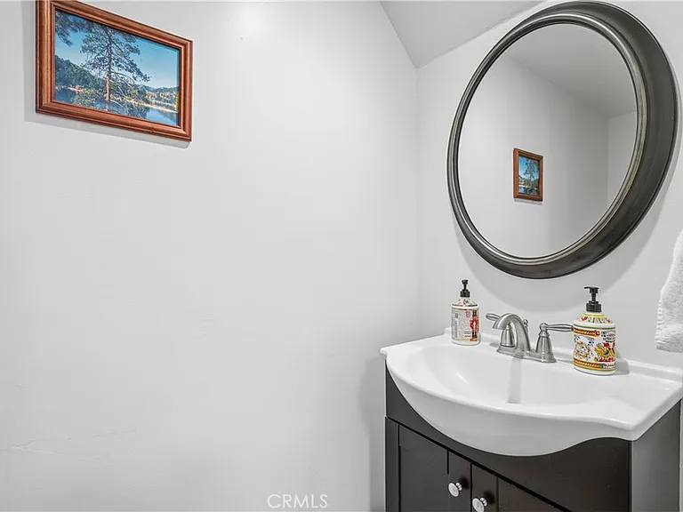 195 Knoll Rd — Photo 33