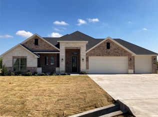 10232 Finch Rd, Sanger, TX 76266