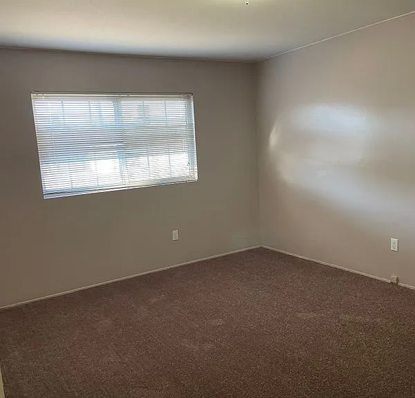 17164 Fontlee Ln — Photo 12