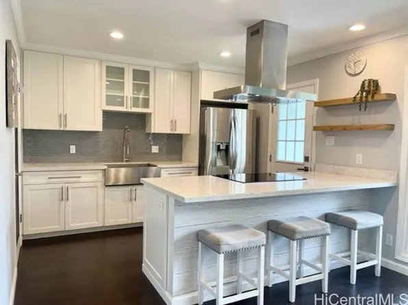 98-843 Kaonohi St APT C, Aiea, HI 96701