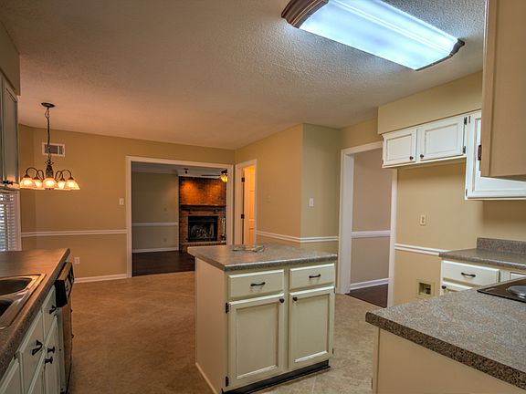 2nd image of 8376 Woolrich Dr