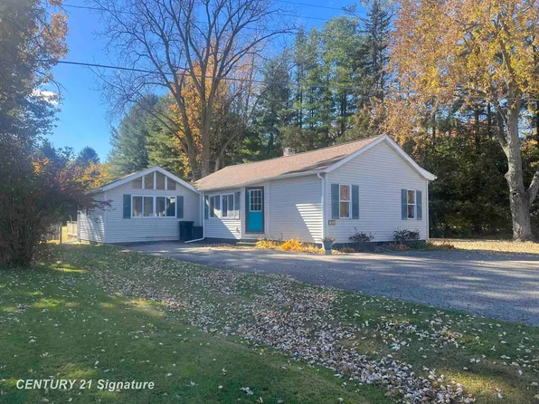 7035 Coldwater Rd, Flushing, MI 48433