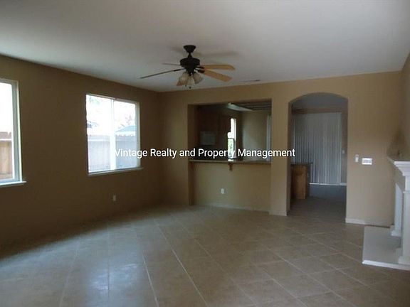 2nd image of 1473 Swallow Tail Ln