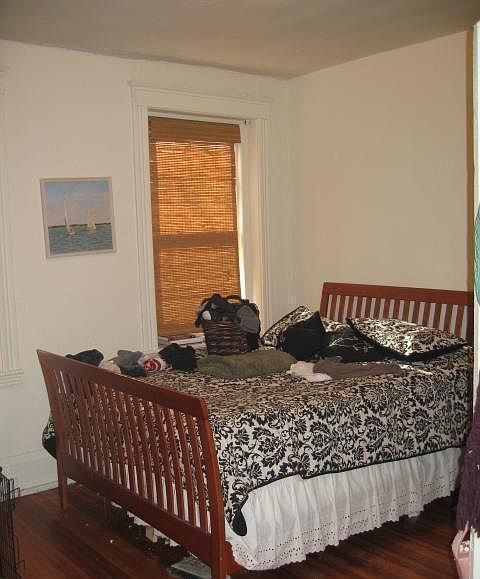 2nd image of 1381-1383 Commonwealth Ave