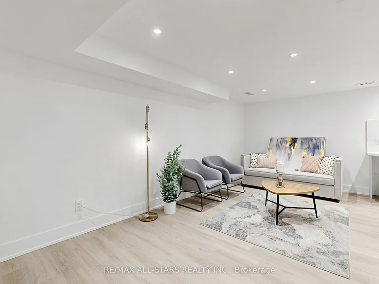127 Banff Rd — Photo 37