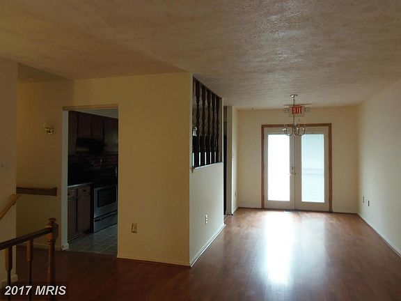 4th image of 700 Castlewood Dr