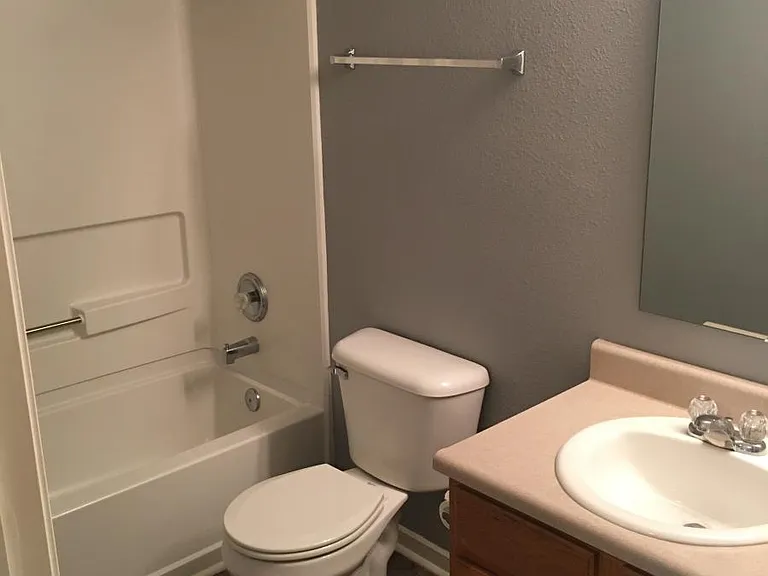 1038 Millstone Ct — Photo 11