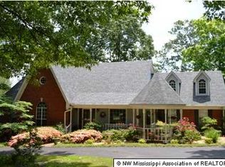 1635 Sherwood Ln, Southaven, MS 38671