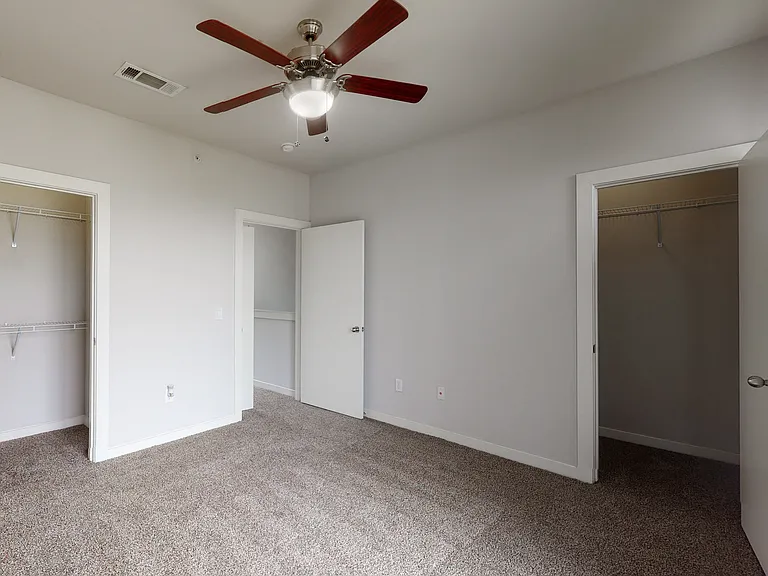 The District At Cypress Waters - Parson's Green — Photo 951