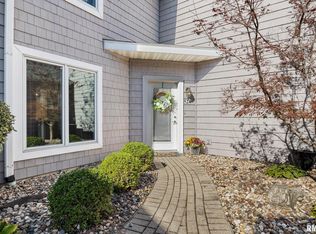 524 Harbor Pointe Dr #524, East Peoria, IL 61611
