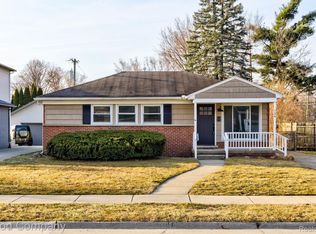 124 Woodlawn Ave, Royal Oak, MI