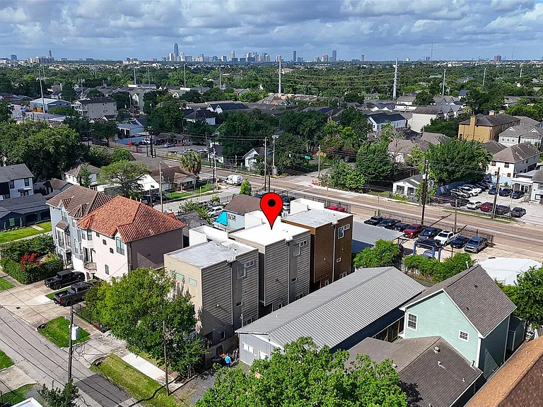 1409 Laird St #B — Photo 35