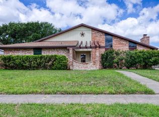 1515 Skyline Dr, Portland, TX 78374
