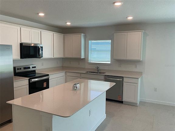3rd image of 3808 Benham Rise Rd