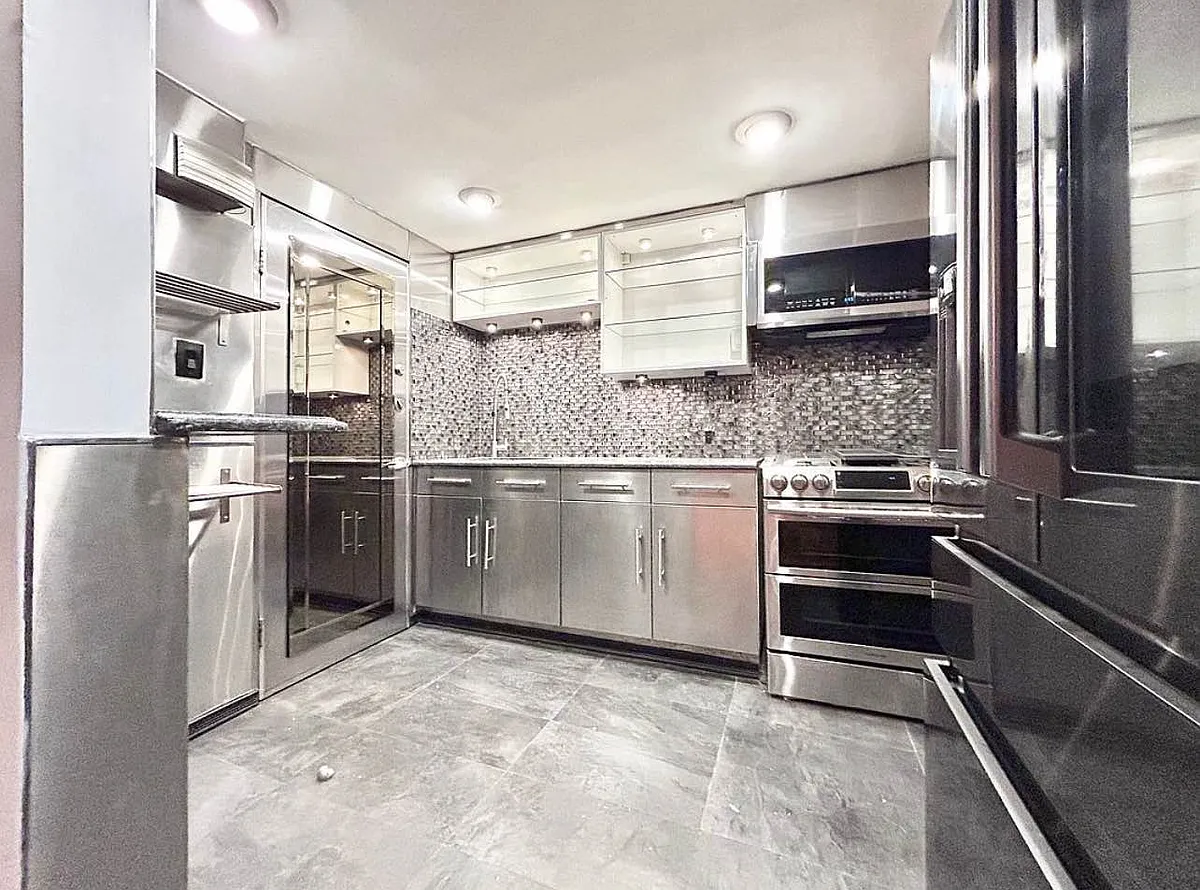 Building Photo - 405 Kosciuszko St #1