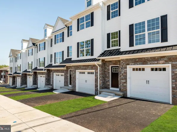 205 8th St, Bridgeport, PA 19405