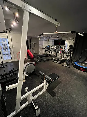 Rented by Brooklive Management/Deergrow Developments LLC | media 21