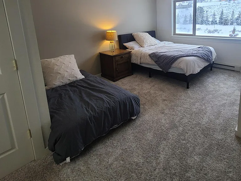 353 Firelight Dr — Photo 4