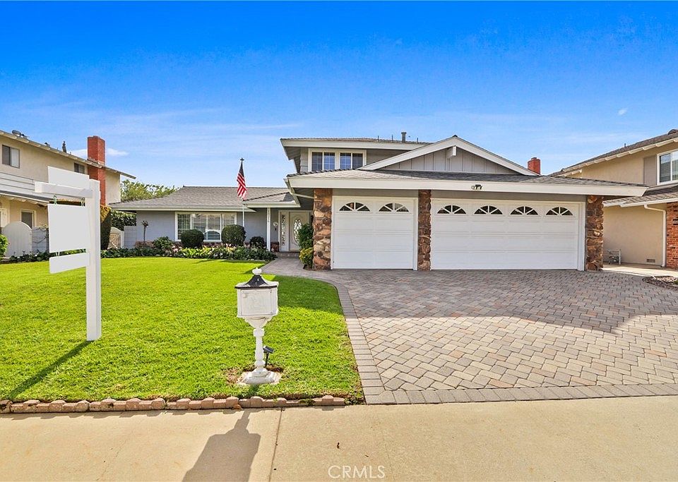 1st image of 18216 Midbury St