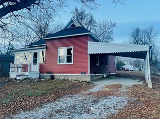 809 E Morgan St, Newton, IL 62448