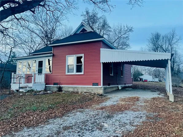 809 E Morgan St, Newton, IL 62448