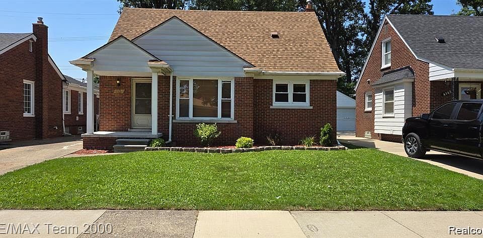 1st image of 4135 Seymour St