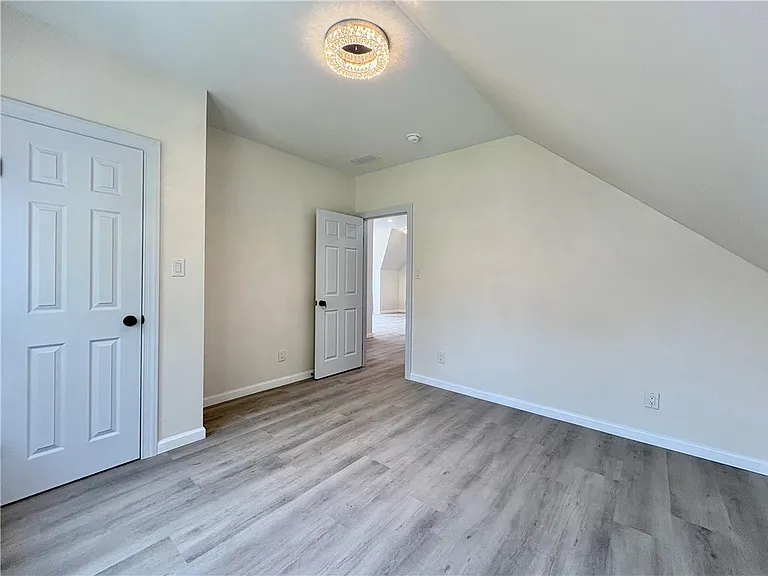 245 Frederick Ave #243 — Photo 24