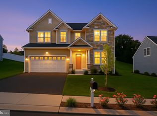 645 N Pier Dr, Lancaster, PA 17603