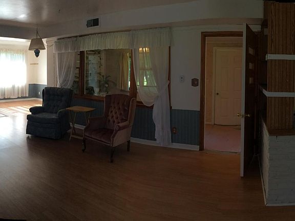 2nd image of 3914 Sunset Ct
