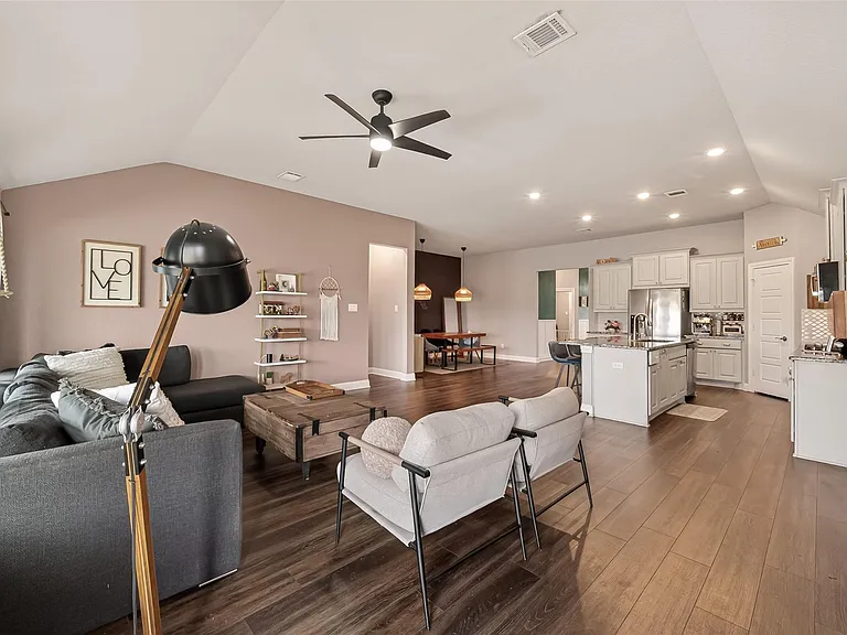 1643 Pickford Knolls Ln — Photo 10