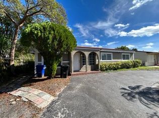 15565 NE 10th Ave, North Miami Beach, FL 33162