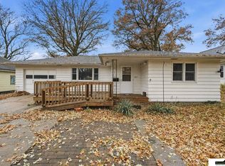 561 N 2nd St, Tecumseh, NE 68450