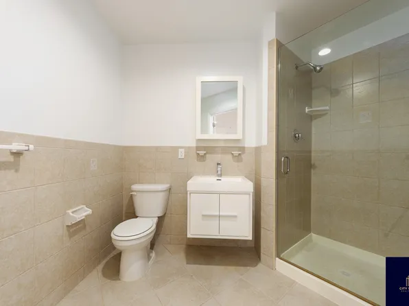 19-19 24th Avenue image 9 of 21