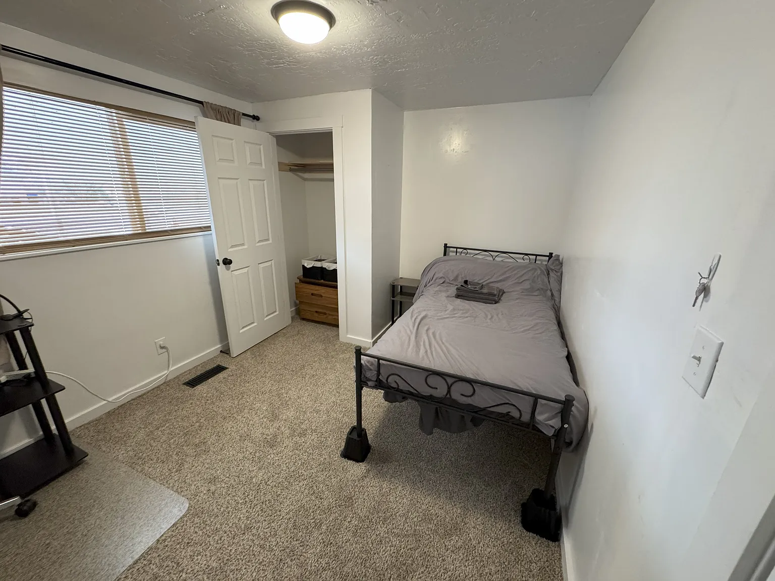 720 5th St — Photo 3