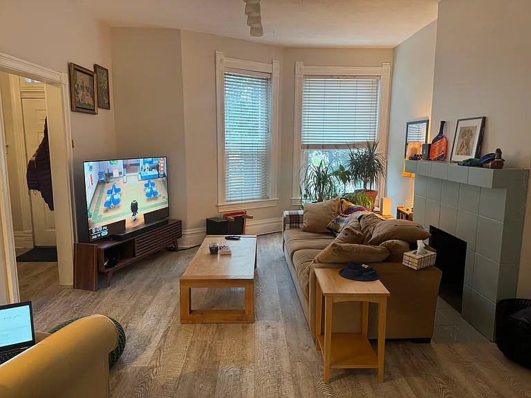 2073 N Downing St — Photo 3